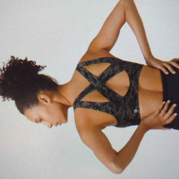 Lululemon Enlite Bra Zip Front - Picture 8 of 8